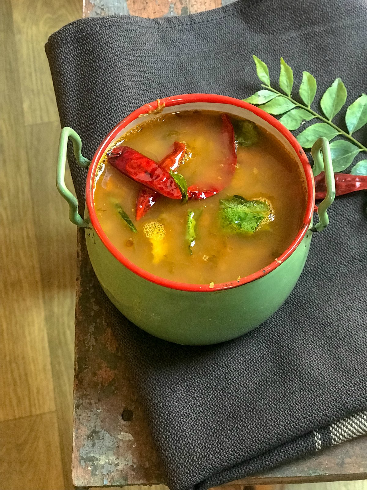 Andhra Style Garlic Pepper Rasam - Family Recipes - Sinamon Tales